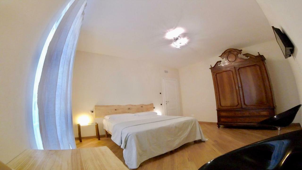 Liberty Room And Breakfast Борґо-Валь-ді-Таро Екстер'єр фото